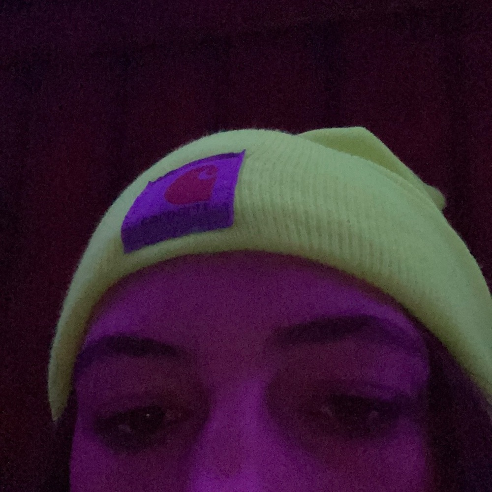 Meet your Posher, Claire